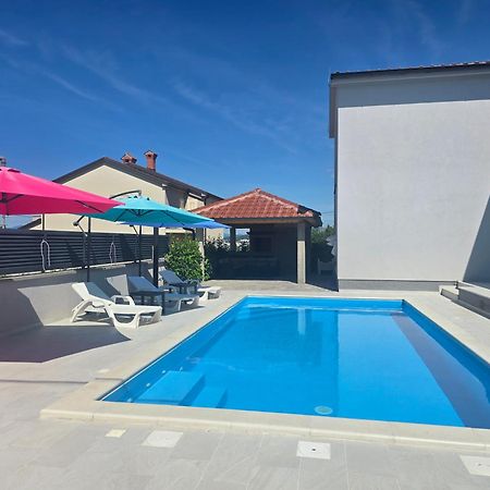 קראליביצה Luksuzna Kuca Za Odmor "Villa Romantica" מראה חיצוני תמונה