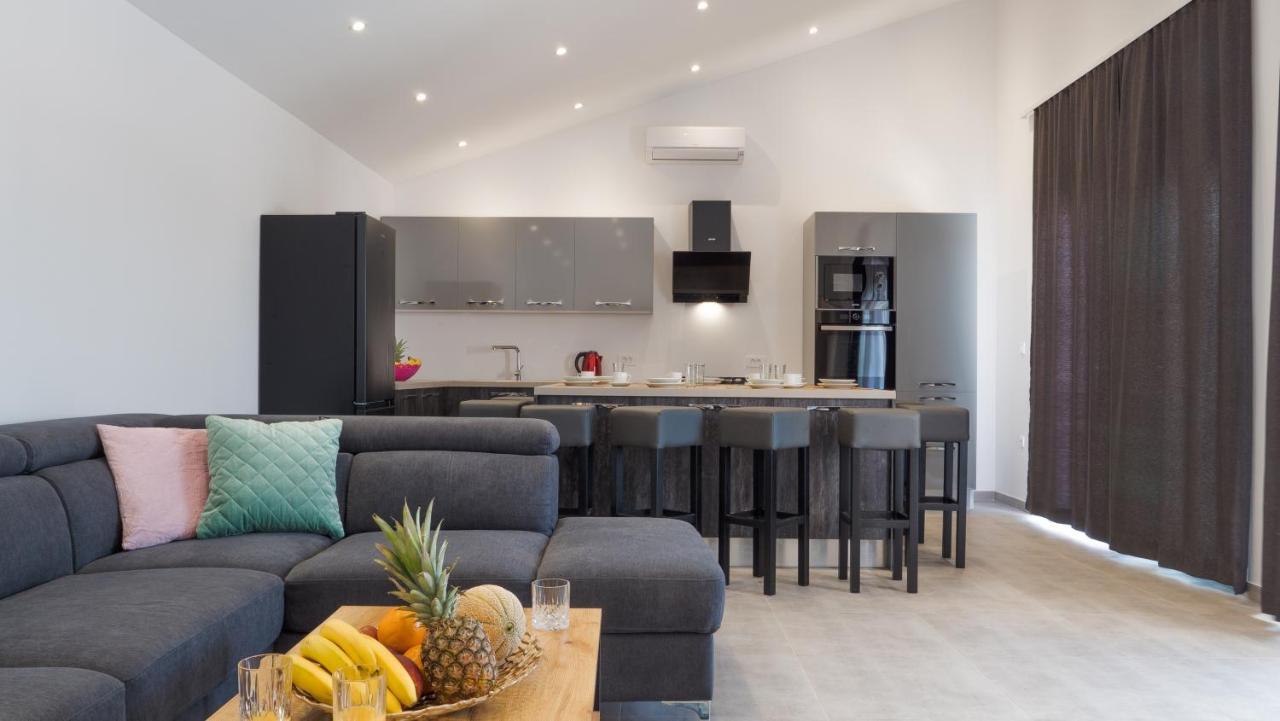 קראליביצה Luksuzna Kuca Za Odmor "Villa Romantica" מראה חיצוני תמונה