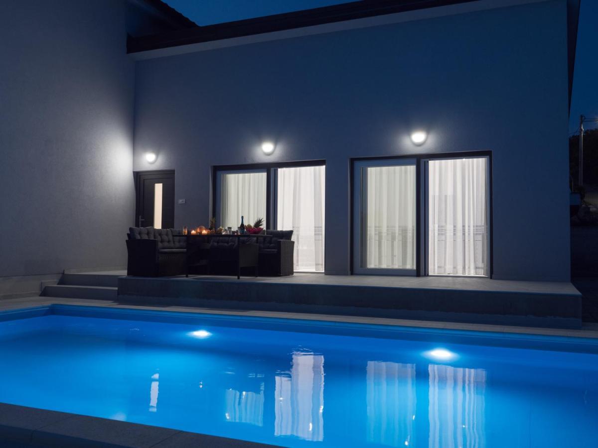 קראליביצה Luksuzna Kuca Za Odmor "Villa Romantica" מראה חיצוני תמונה