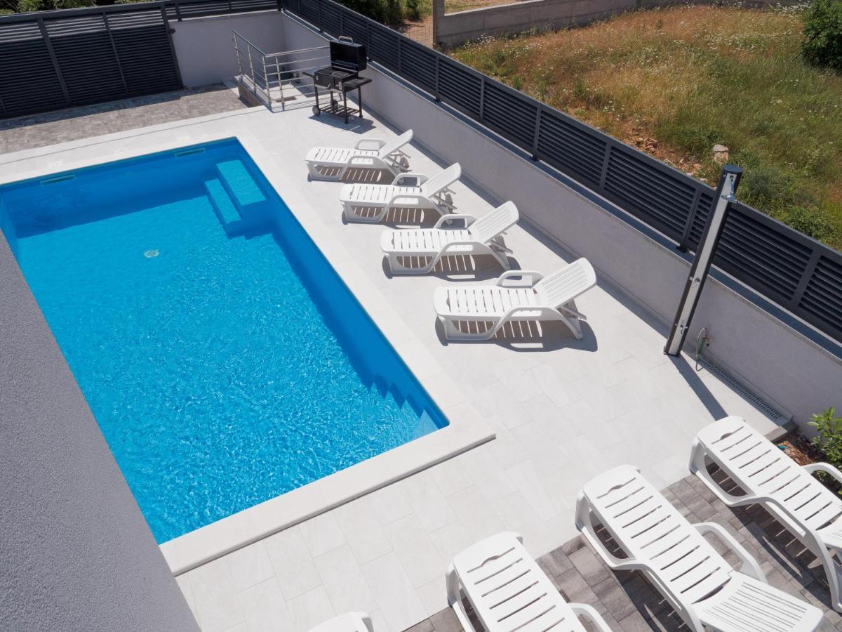 קראליביצה Luksuzna Kuca Za Odmor "Villa Romantica" מראה חיצוני תמונה
