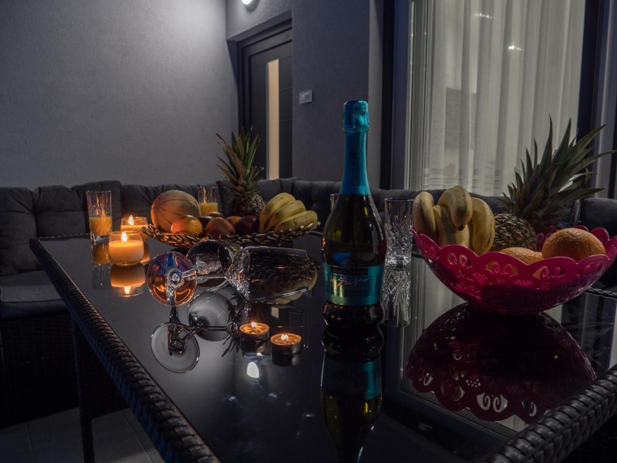 קראליביצה Luksuzna Kuca Za Odmor "Villa Romantica" מראה חיצוני תמונה
