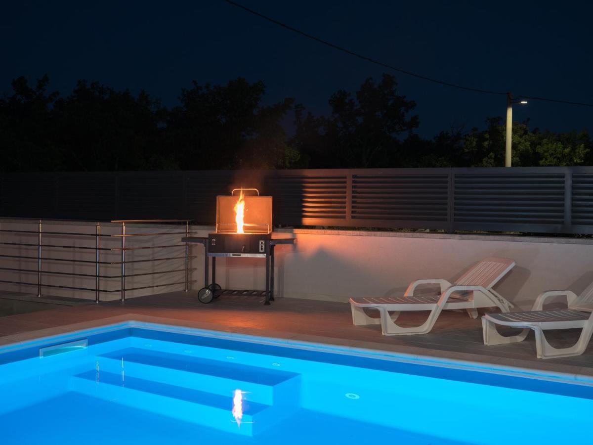 קראליביצה Luksuzna Kuca Za Odmor "Villa Romantica" מראה חיצוני תמונה